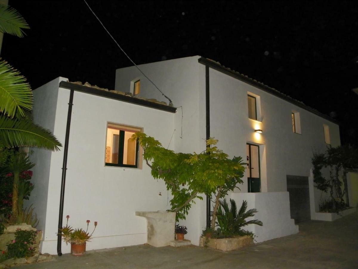 Dabbanna Chiaramonte Gulfi Exterior foto